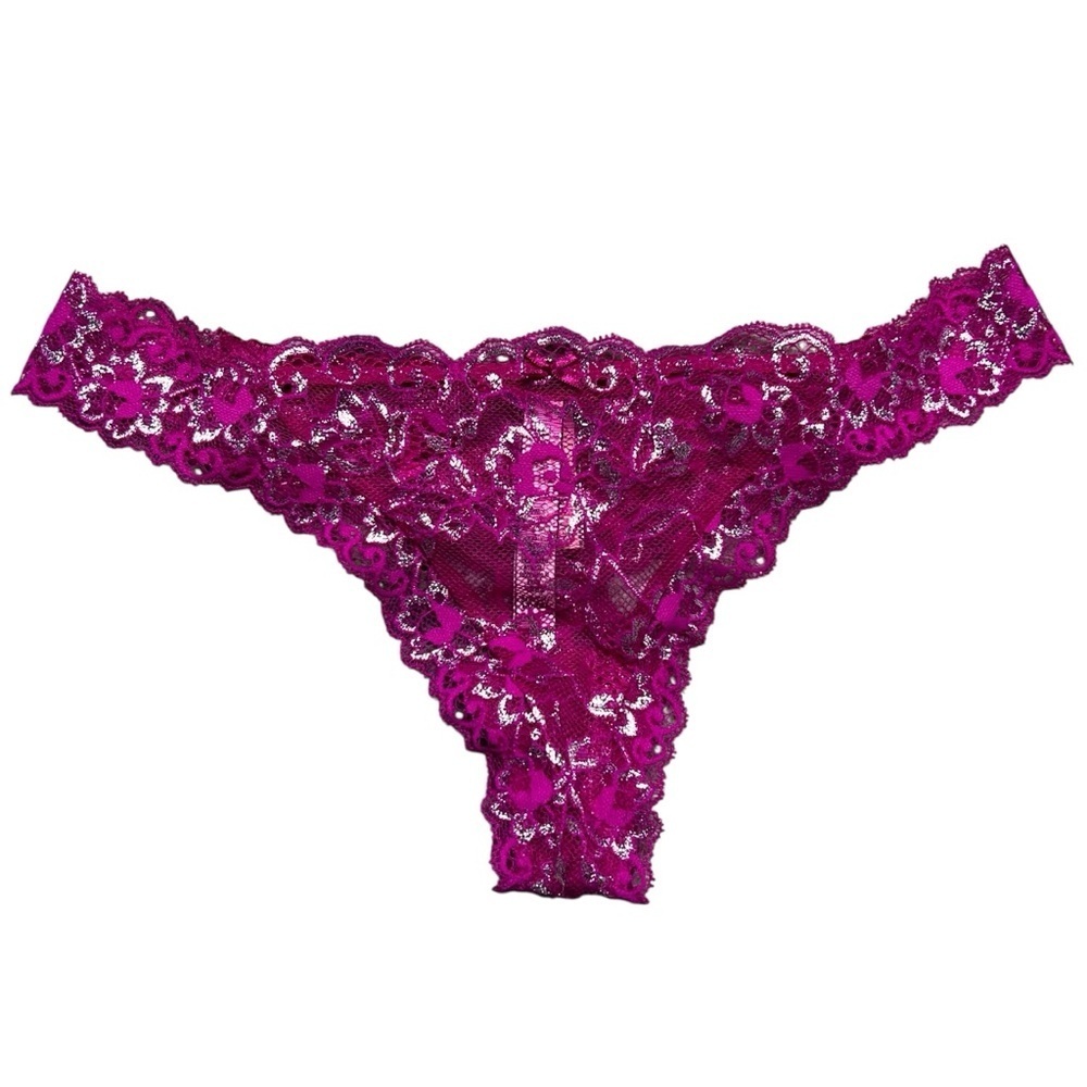 NWT Victoria’s Secret Pink Floral Lace Tong
